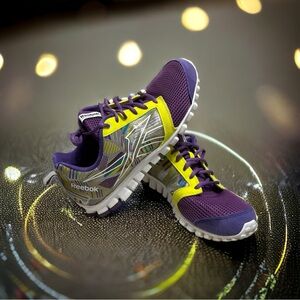 Reebok Realflex Running Shoes Women Size 10 Scream Purple Yellow Graphics